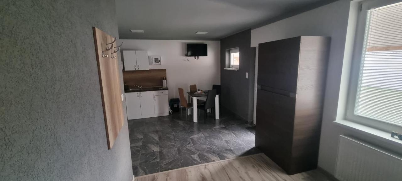 Alexej Apartmany Veľký Meder Esterno foto