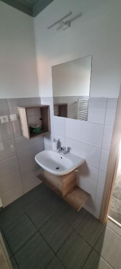 Alexej Apartmany Veľký Meder Esterno foto