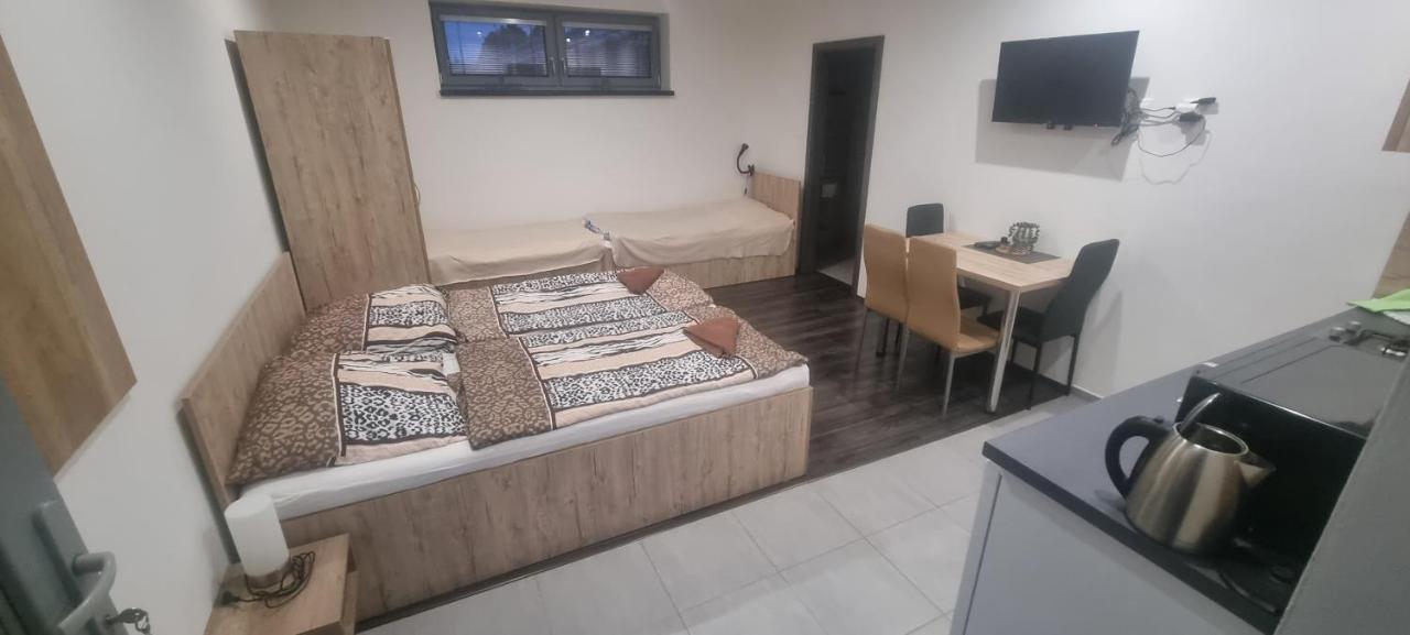 Alexej Apartmany Veľký Meder Esterno foto